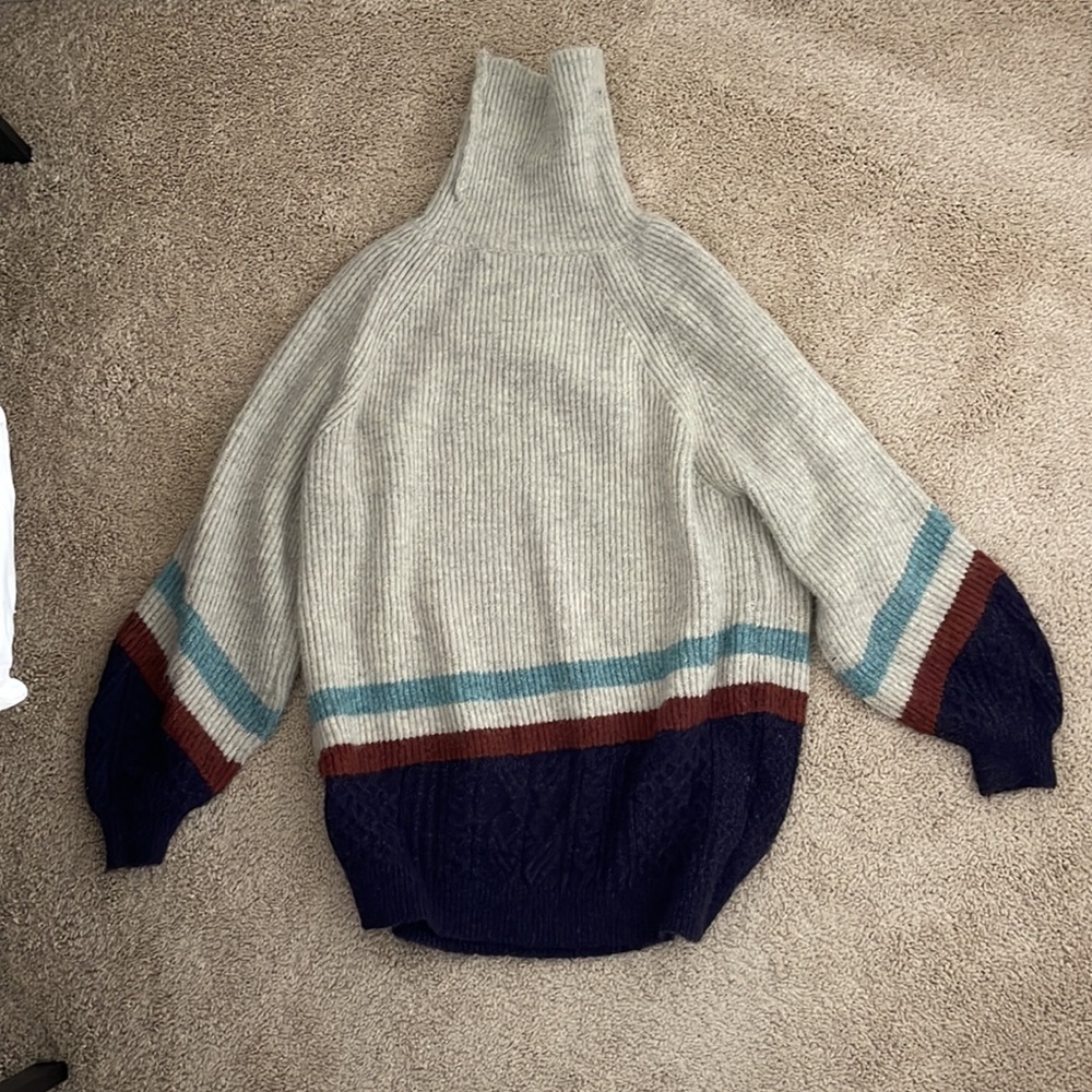 Davi & Dani Cream Colored Turtleneck Sweater With… - image 3